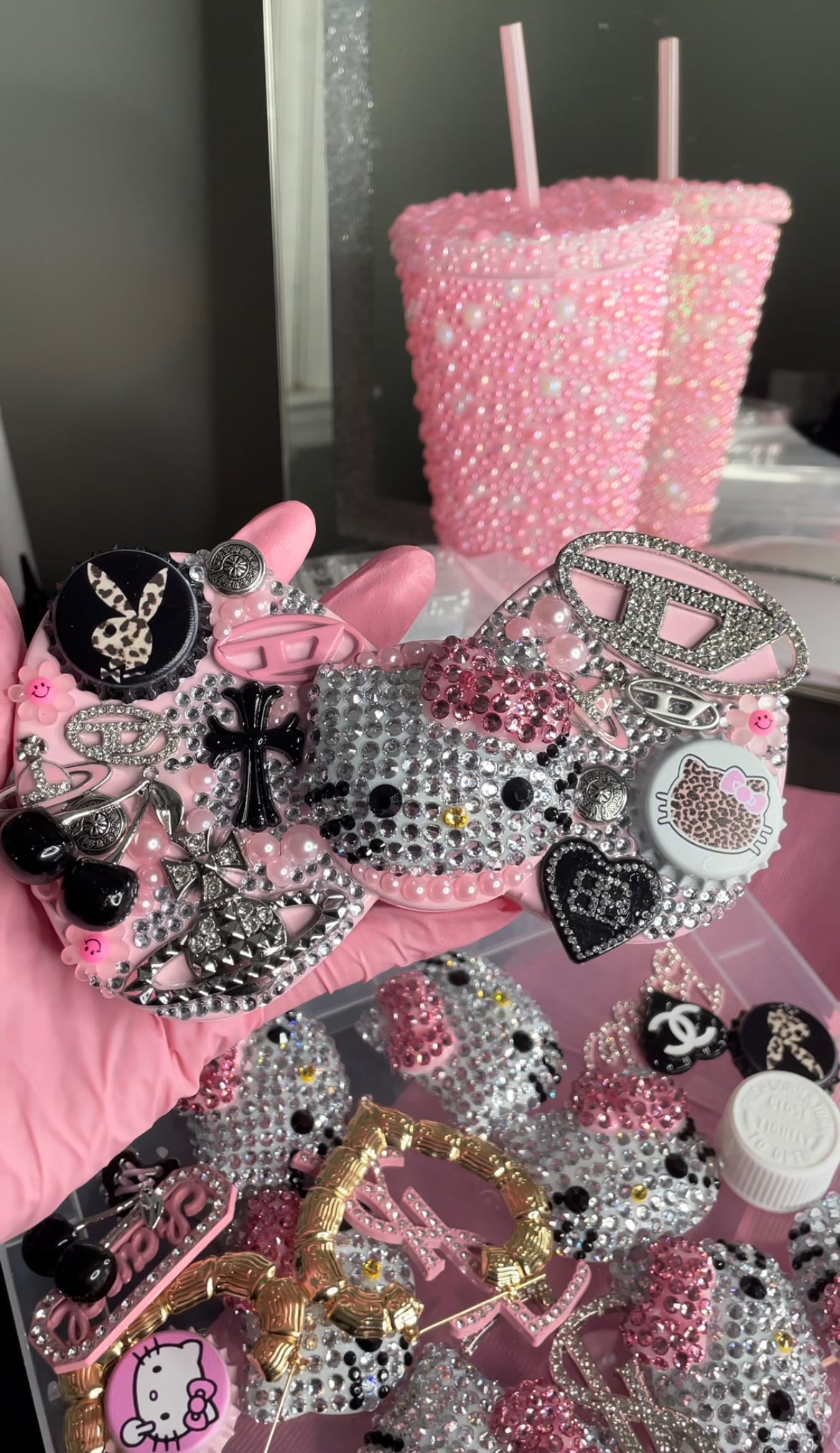 Custom compact bow junk mirror